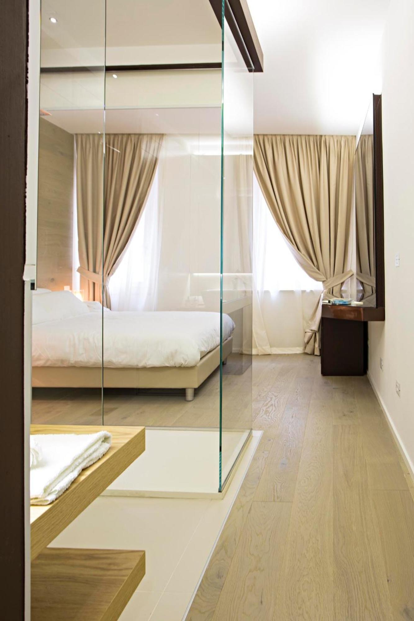 Borgoleoni 18 - Room And Breakfast Ferrara Szoba fotó