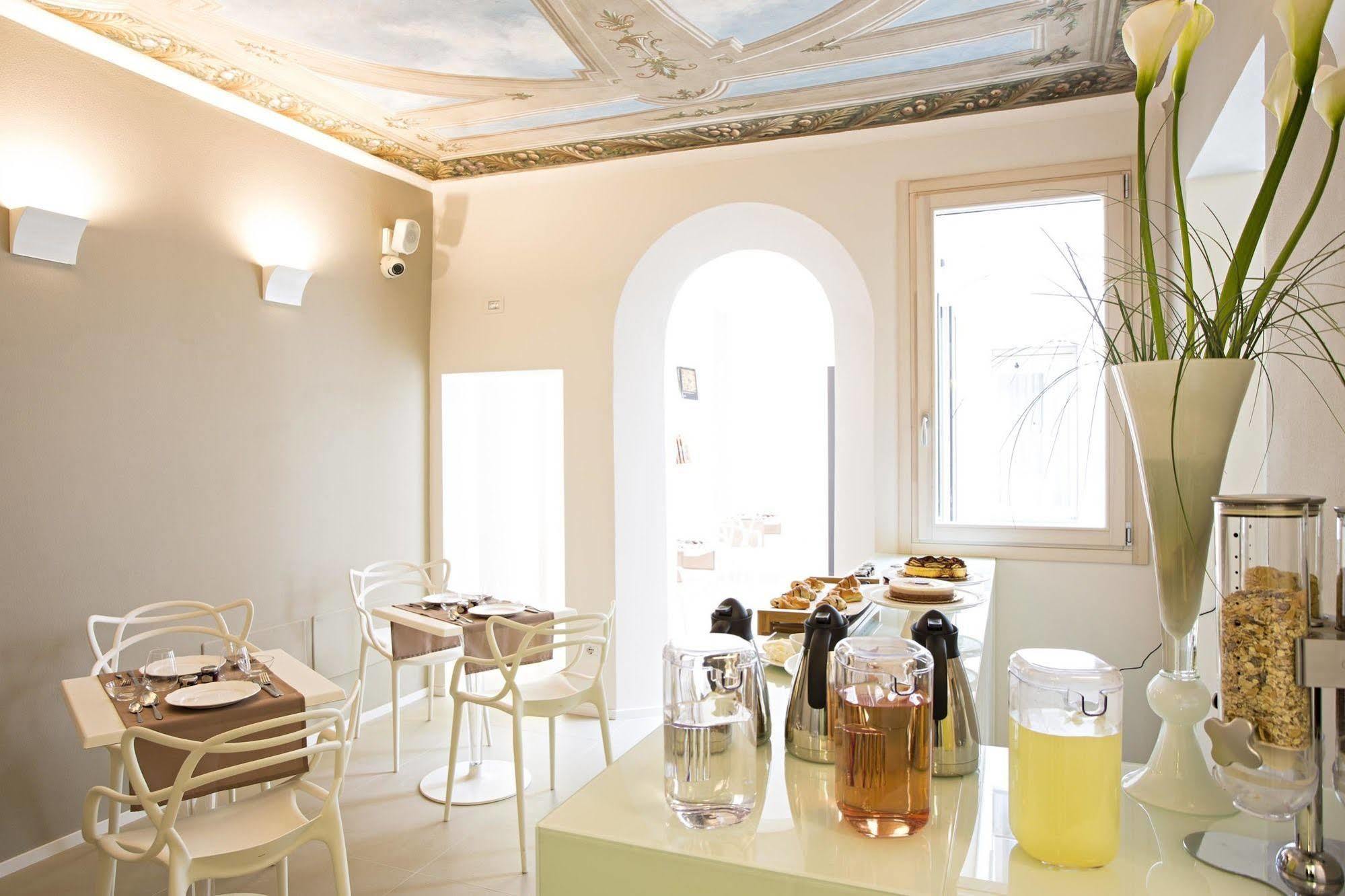Borgoleoni 18 - Room And Breakfast Ferrara Kültér fotó